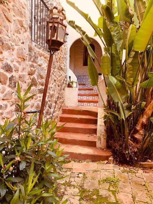 Studio Au Charme Medieval La Garde  Exterior foto